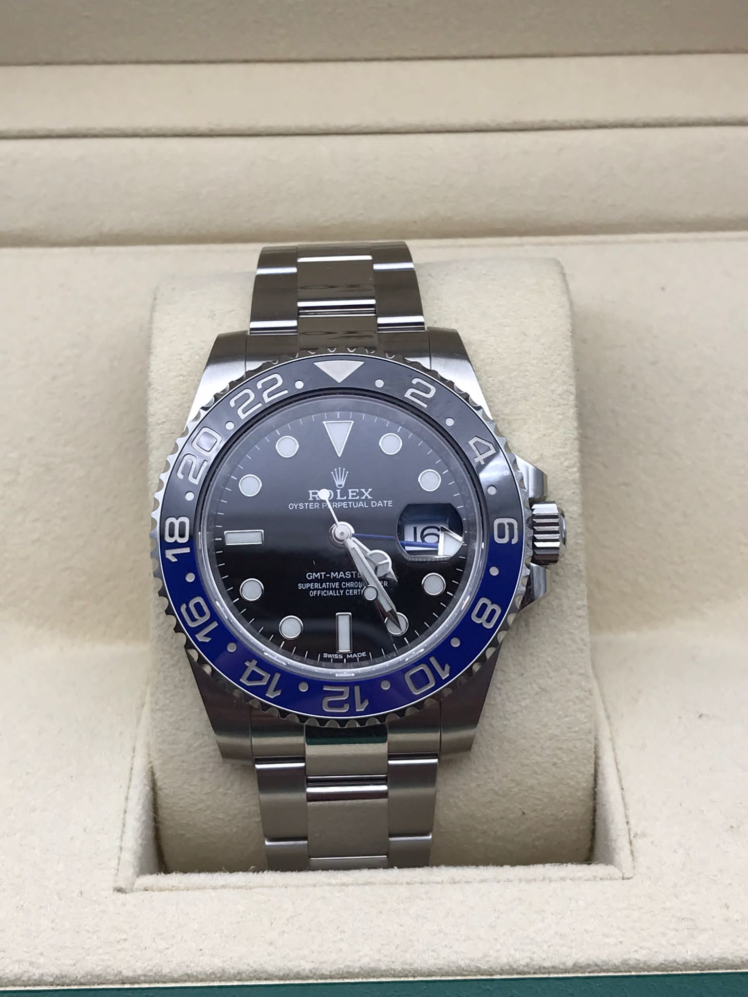 Rolex oyster perpetual on sale date gmt master 2